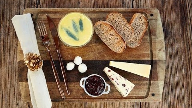 'Christmas Ploughman\'s Lunch Recipe | Christmas Meal Ideas | Haywards Pickles'