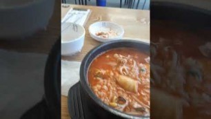'Korean food: Sea food with fish egg and bap'