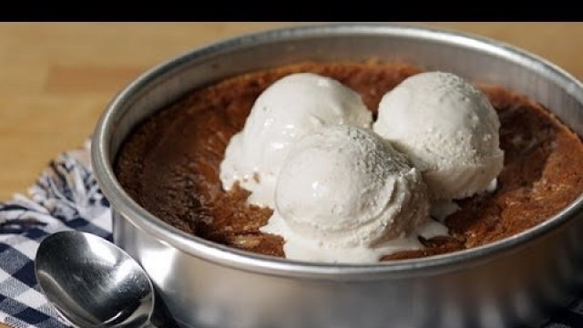 'How to Make BJ\'s Pizookie | Get the Dish'