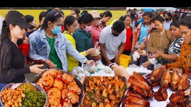 'Countryside street food, cheap street food for factory workers, Cambodian street food'