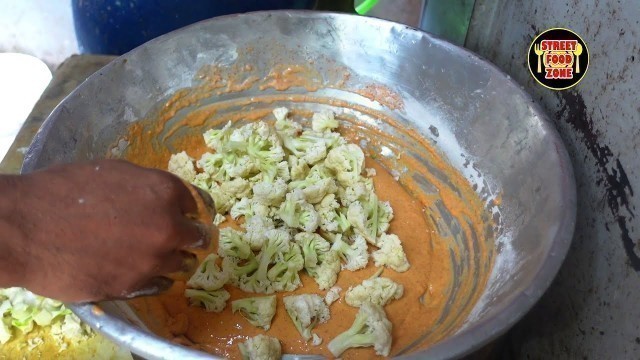 'Street Side CHILLI GOBI Making | Chilli Gobi Recipe | Restaurant Style | Making Gobi Chilli FastFood'