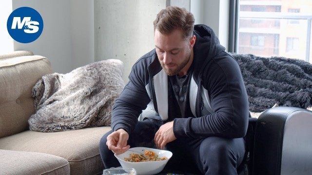 'Full Day of Eating (Home Cooking Edition) | Chris Bumstead | 4325 Calories'