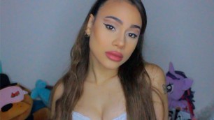 'ARIANA GRANDE POSITIONS MAKEUP RECREATION/SIMPLY SHANALEE'