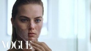 'Margot Robbie’s Beauty Routine Is Psychotically Perfect | Vogue'
