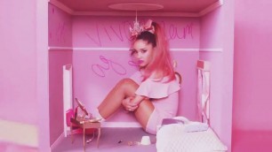 'Ariana Grande MAC Cosmetics Comercial