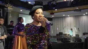 'GALA D\'OUVERTURE : Mercy Chinwo, It\'s Finished (Mix cover)'