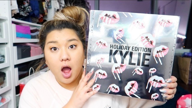 'KYLIE COSMETICS HOLIDAY UNBOXING + GIVEAWAY!!!'