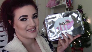 'NEW Kylie Cosmetics Merry Bundle Review l Hope Sandusky'