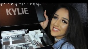 'ENTIRE KYLIE COSMETICS HOLIDAY BUNDLE REVIEW + SWATCHES | Maryam Wahid'
