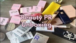 'Beauty PR Unboxing | Charlotte Tilbury, Kylie Cosmetics, Trinny London, Clarins & meer #PRunboxing'
