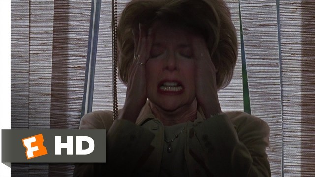 'American Beauty (1/10) Movie CLIP - Carolyn\'s Private Meltdown (1999) HD'