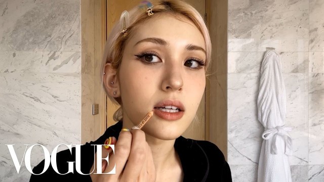 'Jeon Somi\'s Guide to K-Beauty and Eyeliner | Beauty Secrets | Vogue'