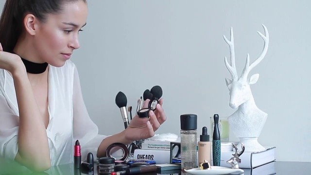 'Makeup Tutorial Viva Glam by Ariana Grande - Mac Cosmetics'