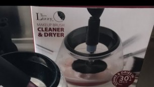 'Thin Lizzy makeup brush cleaner and dryer Part 3 drying'
