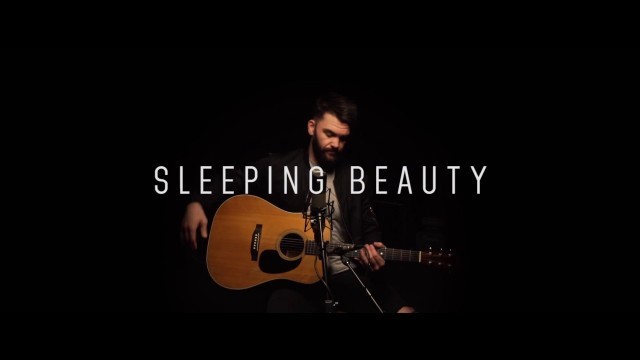 'Dylan Scott - Sleeping Beauty (Acoustic Video)'