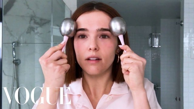 'Zoey Deutch’s Makeup Guide for Acne-Prone Skin | Beauty Secrets | Vogue'