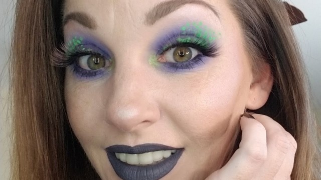 'Purple smokey Halloween look..and #toribellecosmetics Magnetic lashes!'