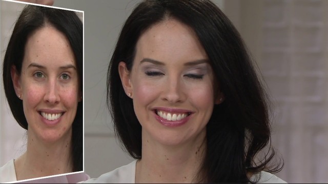 'IT Cosmetics Superhero Luxe Anti-Aging Eyeshadow Palette w Brush on QVC'