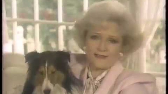 'Betty White & John Bennett Perry 1990 Hill\'s Science Diet Pet Food Commercial'