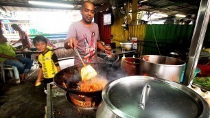 'Penang Street Food Api Arang Mee Goreng Mamu Husin Padang Tembak 50 Years Charcoal Flame 炭火印度炒面'