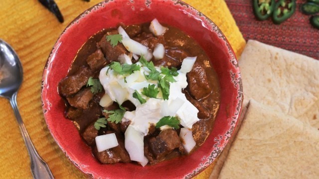 'Chili Colorado | It\'s Only Food w/ Chef John Politte'
