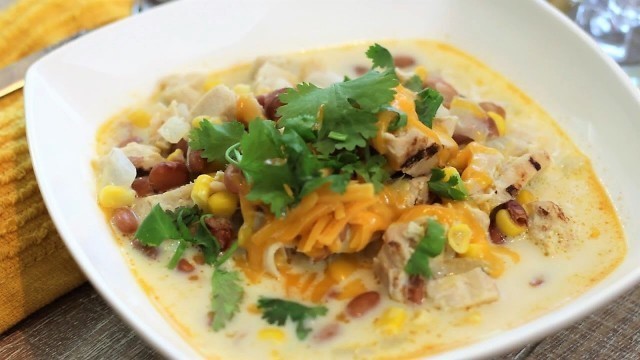 'White Chicken Chili | It\'s Only Food w/ Chef John Politte'