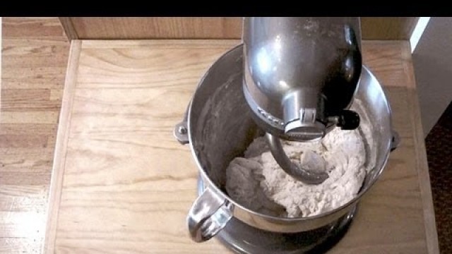 'Making Bread/Pizza Dough with Fresh Yeast  using the KitchenAid Pro 600 6 qt. Mixer'
