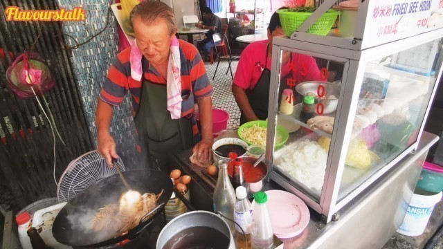 '38 Years Charcoal Flame Char Koay Teow Penang Street Food Malaysia 槟城美食炭火炒粿条'