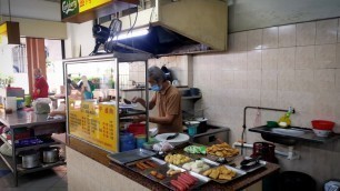 '重逢老字号卤肉摊 Discovered  Famous Loh Bak Stall Penang Street Food 