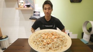 'Malaysia Street Food Challenge! | 10LB Penang Fried Kway Teow!'