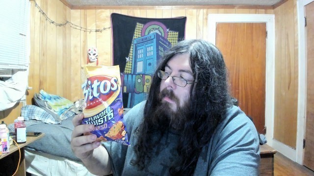 'John\'s Food Review: Fritos Flavor Twists Queso'