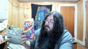 'John\'s Food Review: Fritos Flavor Twists Queso'