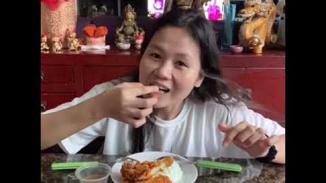 'Eating Jollibee Sa Singapore Tru Grab'