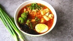'Japanese Style Veg Ramen Noodles | How to Make Ramen | Ramen Recipe in Hindi'