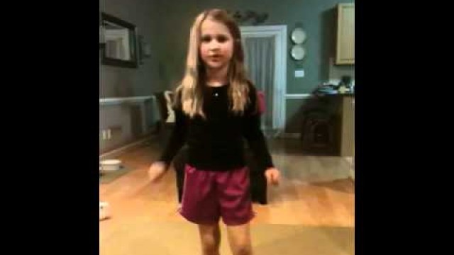 '6 year old Katelyn sings Food Glorious Food from Oliver!'