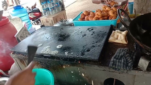 'Spicy dosa in india|| street food India || food ranger'