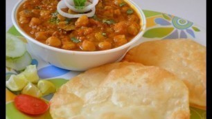 'Yummilicious chole bhature recipe in English | Inspired by Sanjeev Kapoor'