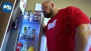 'What Strongmen Eat for Breakfast | 4x WSM Brian Shaw\'s Morning Meal'