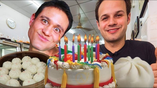 'Food Ranger Celebrates Mark Wien\'s birthday at Vancouver\'s New town Bakery in Chinatown! Parody'