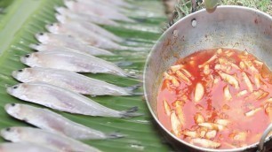 'Small fish gravy cooking in easy way / KK2 Food Ranger'