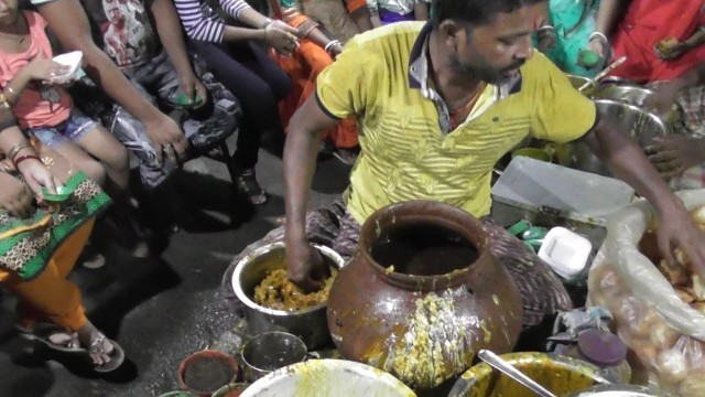 'Crazy People Eating Phuchka in Kankinara West Bengal | Street Food Loves You'