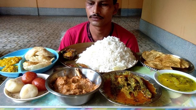 'Royal Eating Show | Huge Cumin Seeds (Jeera) Rice with Butter Chicken | Parshe Fish Curry'