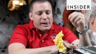 'What It\'s Like To Eat Food In Space'