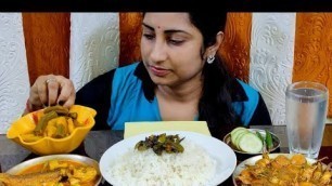 'Eating Crab Curry, Fish Curry, Bhindi Curry With Rice & Salad Indian Food Eating Show || Foodie Dipa'