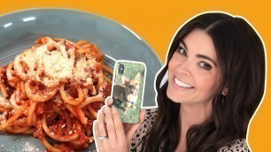 'Katie Lee Makes Bucatini All\'Amatriciana | What Would Katie Eat? | Food Network'