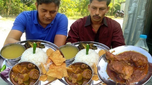 'Huge Rice Eating Challenge | Eating Show in a Roadside Hotel (Dhaba) |Spicy Chicken Indian Food'