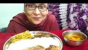 'Eating Show /  Spicy Fish Curry with Rice / Mixed Vegetables / Indian Food / Bengali Eating Show'