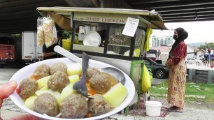 'Indonesia Beef Meatball In Malaysia - Bakso | Malaysia Street Food'