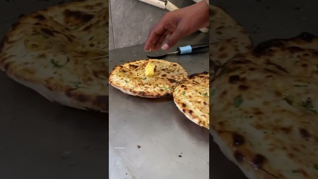 'Chur Chur Naan || Amritsar street food || street food India #short #Youtubeshorts'