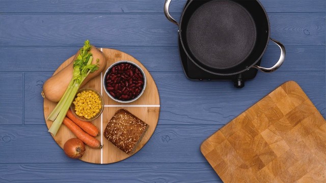 'Use Canada’s food guide plate to make any meal'